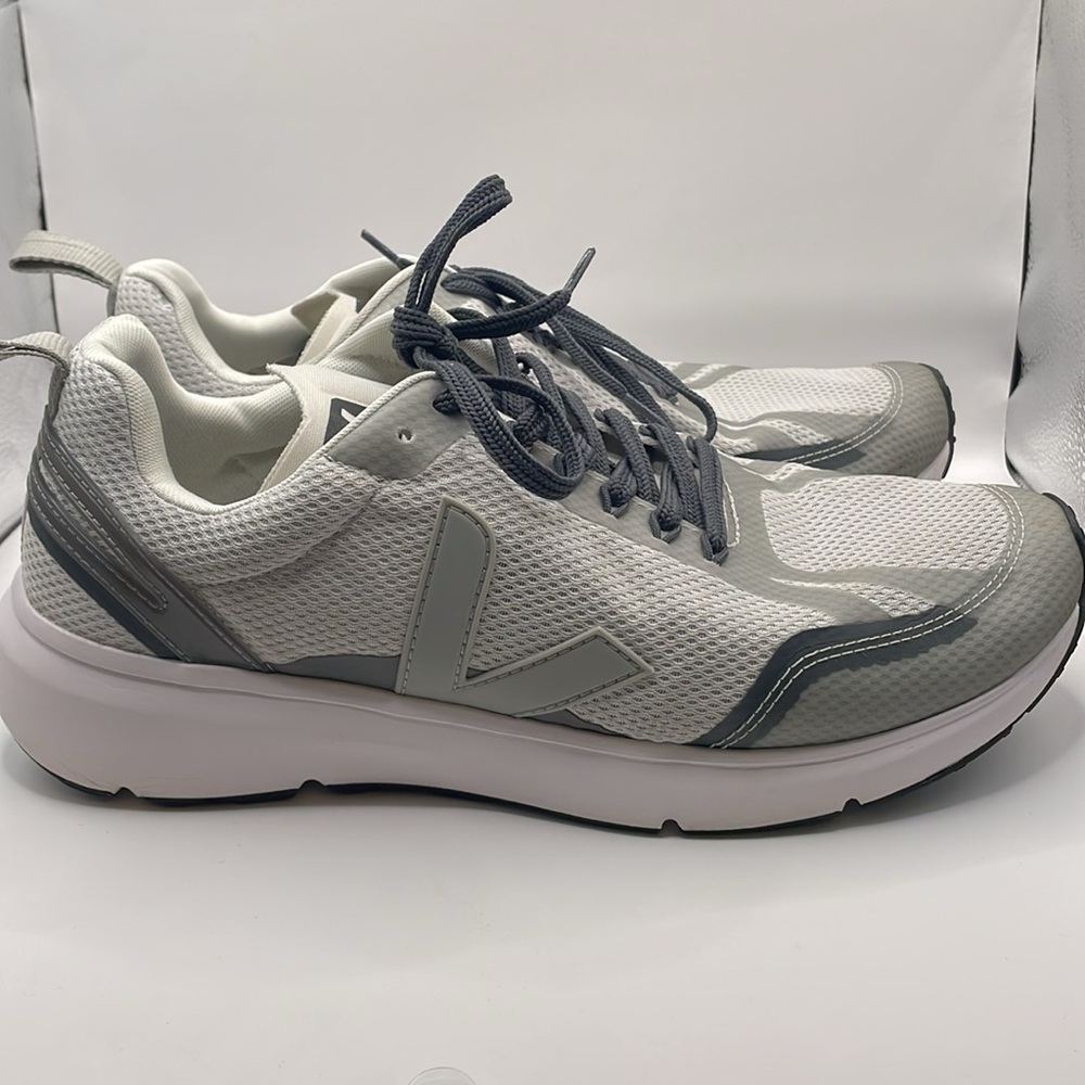 Veja - CONDOR 2 ALVEOMESH Athletic Shoes - Grey White - 42 or 9 - Picture 4 of 14